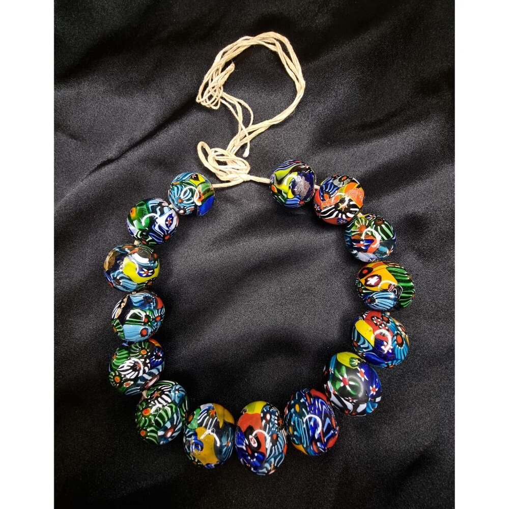 Rare Find Vintage Large Venetian Millefiori Glass Bead Choker Necklace - Picture 3 of 7